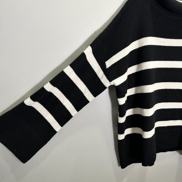 The Reset - The Magic Mock Neck Size XL - Picture 8 of 9